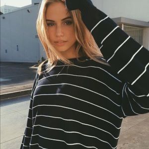 brandy melville blue white stripe pullover